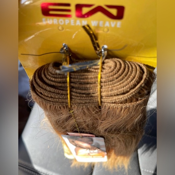 Sleek European Weave 100% Human Extension - Picture 6 of 9